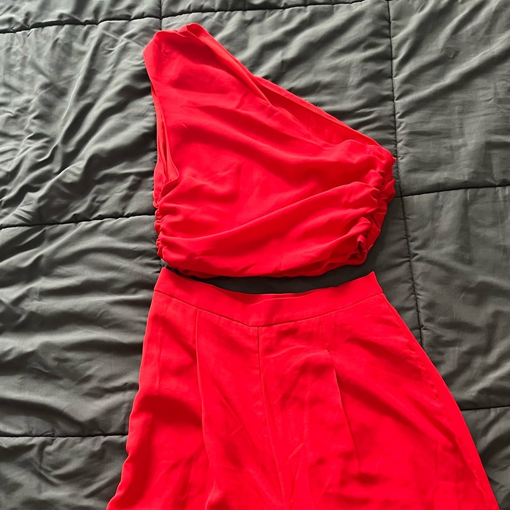 Blouse and pants set